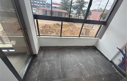 BÖLGE UZMANINDAN İNCEK'İN EN BÜYÜK METREKARELİ 1+1 SATILIK DAİRE