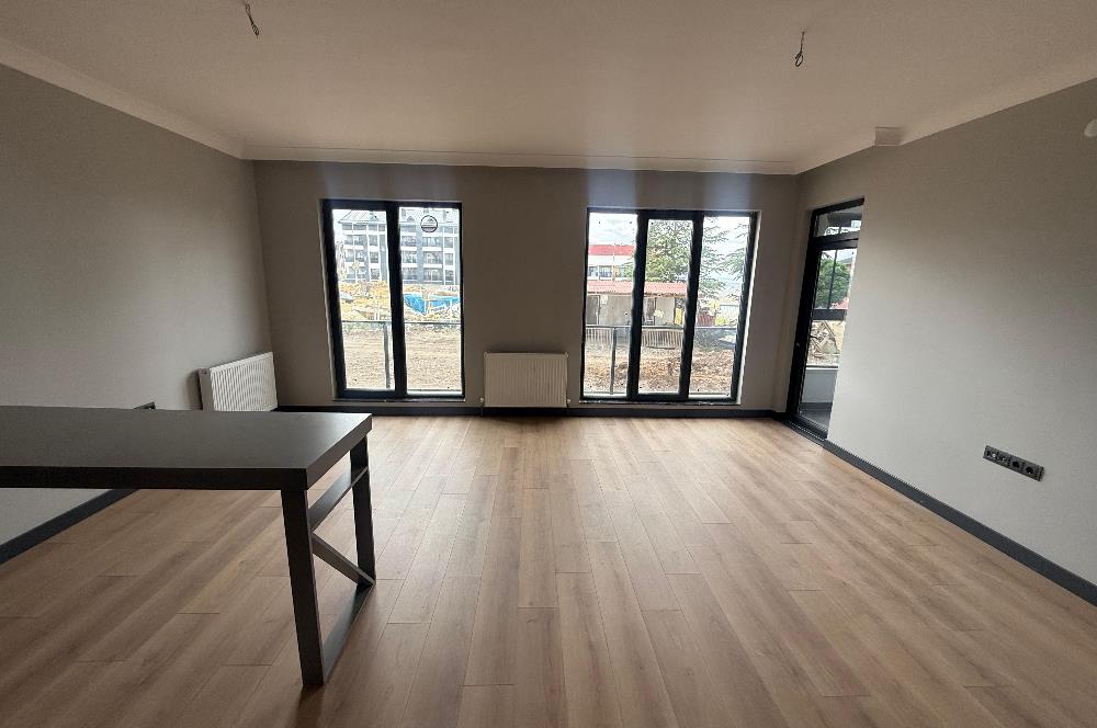 BÖLGE UZMANINDAN İNCEK'İN EN BÜYÜK METREKARELİ 1+1 SATILIK DAİRE