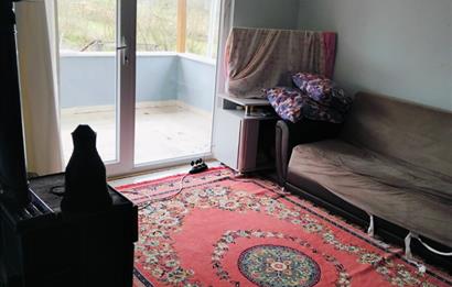 KANDIRA DA , İÇİNDE YAPI KAYIT BELGELİ EV OLAN 1.886 m2 TARLA