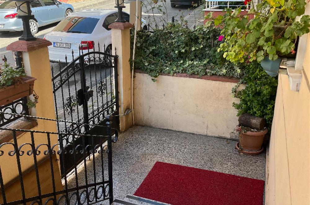 ÇAMLIK İKBAL CADDESİ ÜZERİNDE SATILIK 5+2 DUBLEKS DAİRE