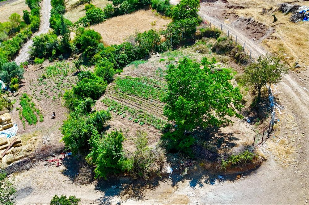 BAYAT MH. İKİ KAT İMARLI İZMİR YOLUNA 1,5 KM 739 M2 SATILIK ARSA