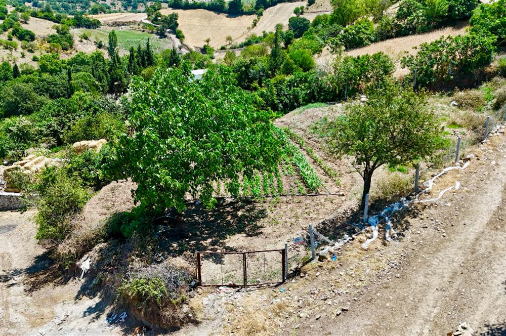 BAYAT MH. İKİ KAT İMARLI İZMİR YOLUNA 1,5 KM 739 M2 SATILIK ARSA