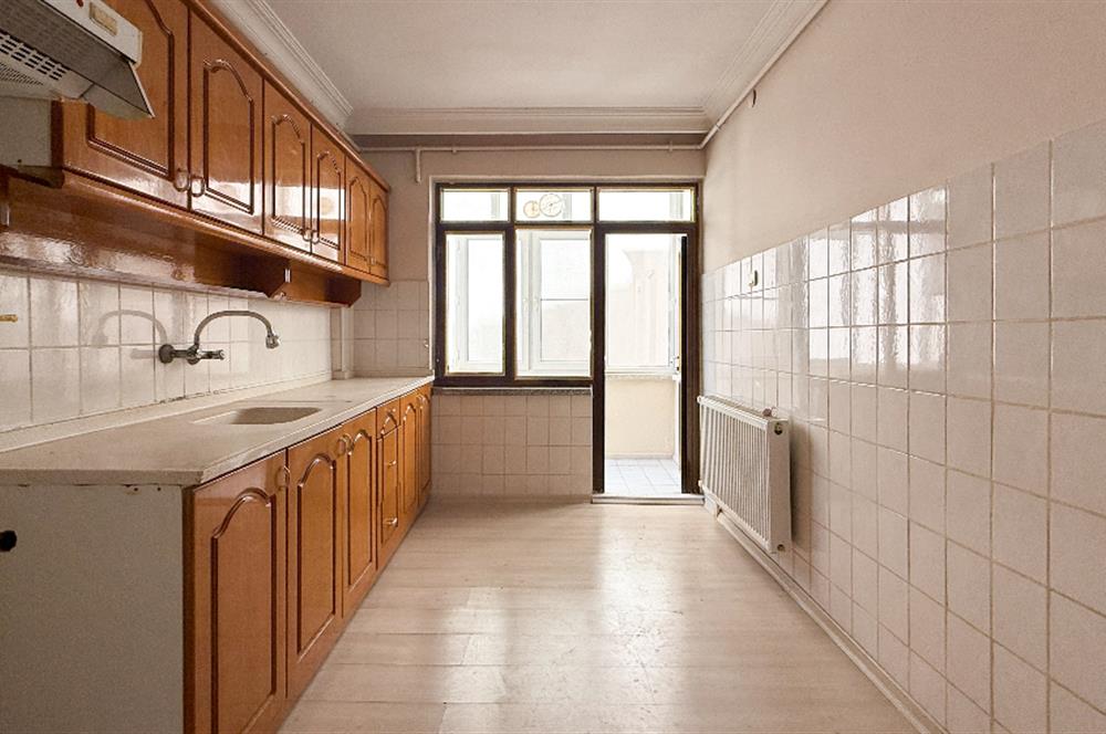 PAŞAALANINDA SATILIK 3+1  ARAKAT DAİRE 