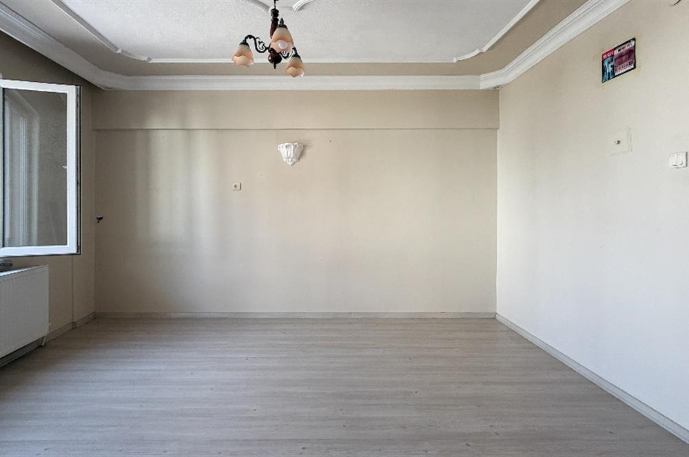 PAŞAALANINDA SATILIK 3+1  ARAKAT DAİRE 
