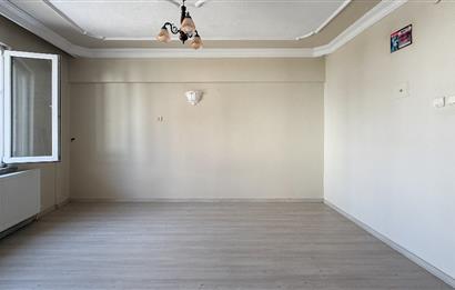 PAŞAALANINDA SATILIK 3+1  ARAKAT DAİRE 