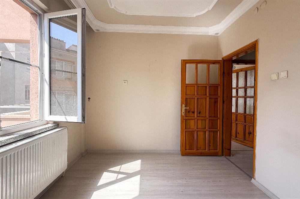 PAŞAALANINDA SATILIK 3+1  ARAKAT DAİRE 