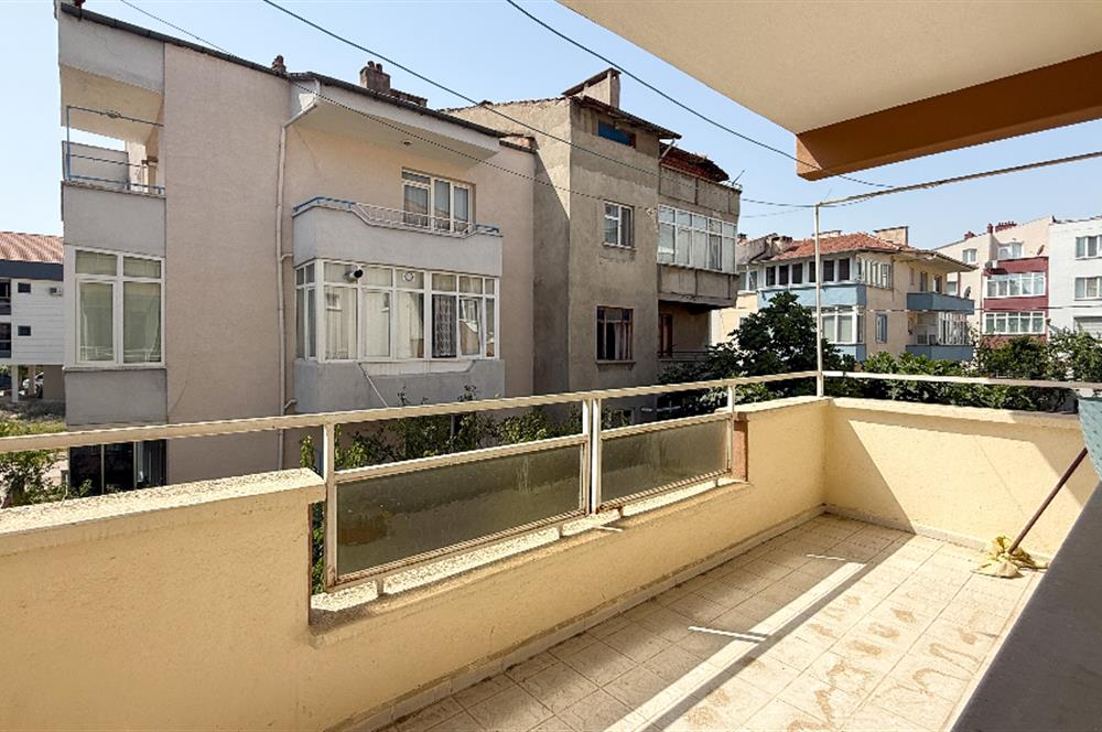 PAŞAALANINDA SATILIK 3+1  ARAKAT DAİRE 