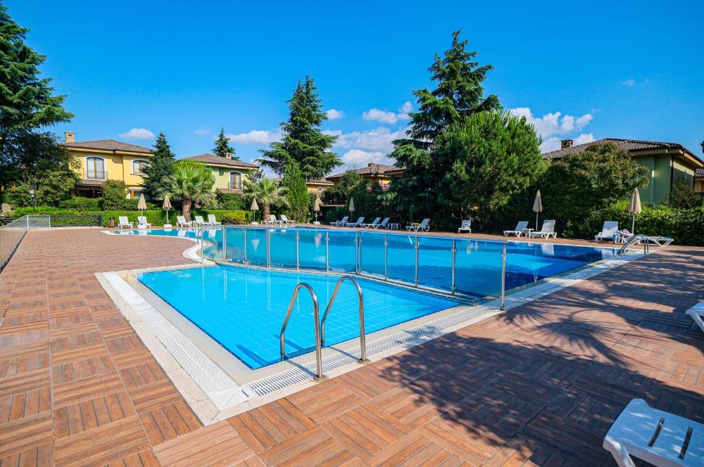 PENDİK YENİŞEHİR MAHALLESİ KURTKÖY PARK EVLERİ 6+2 SATILIK VİLLA
