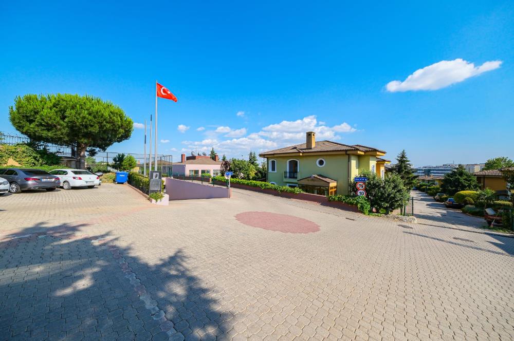 PENDİK YENİŞEHİR MAHALLESİ KURTKÖY PARK EVLERİ 6+2 SATILIK VİLLA