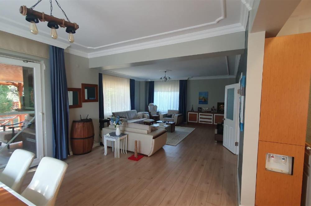 CENTURY21 VİZYONDAN AŞAĞISÖĞÜTÖNÜNDE SATILIK 3+1 VİLLA