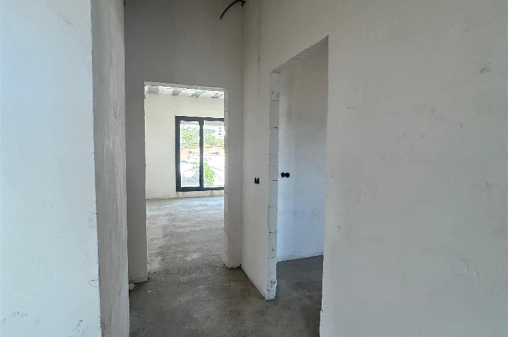 C21 LOCA'DAN KALAYCILAR'DA GENİŞ ARSA PAYLI VİLLA