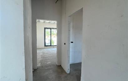 C21 LOCA'DAN KALAYCILAR'DA GENİŞ ARSA PAYLI VİLLA