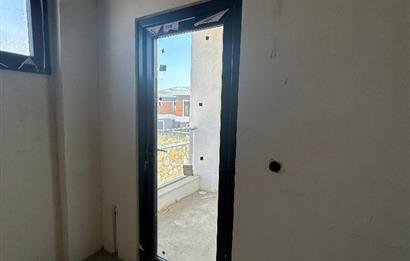 C21 LOCA'DAN KALAYCILAR'DA GENİŞ ARSA PAYLI VİLLA