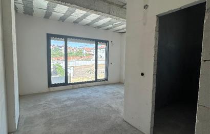 C21 LOCA'DAN KALAYCILAR'DA GENİŞ ARSA PAYLI VİLLA