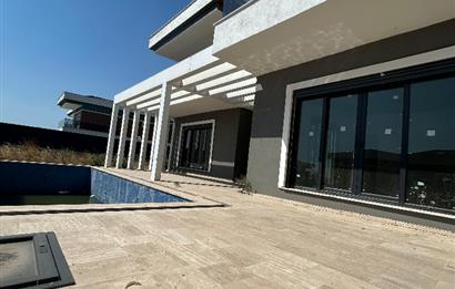 C21 LOCA'DAN KALAYCILAR'DA GENİŞ ARSA PAYLI VİLLA
