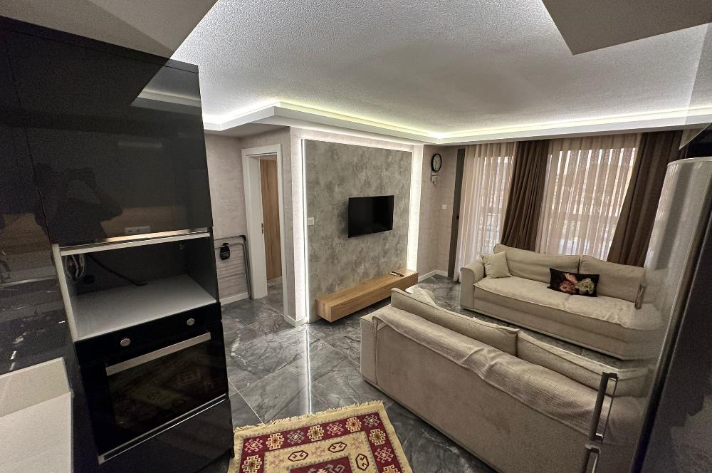 Sarımsaklı Merkezde Satılık, Lüx 1+1 Daire, Denize 300 mt