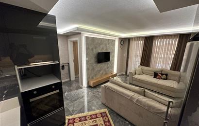 Sarımsaklı Merkezde Satılık, Lüx 1+1 Daire, Denize 300 mt