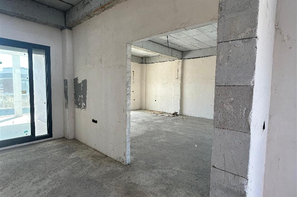 C21 LOCA'DAN KALAYCILAR'DA GENİŞ ARSA PAYLI VİLLA