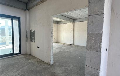 C21 LOCA'DAN KALAYCILAR'DA GENİŞ ARSA PAYLI VİLLA