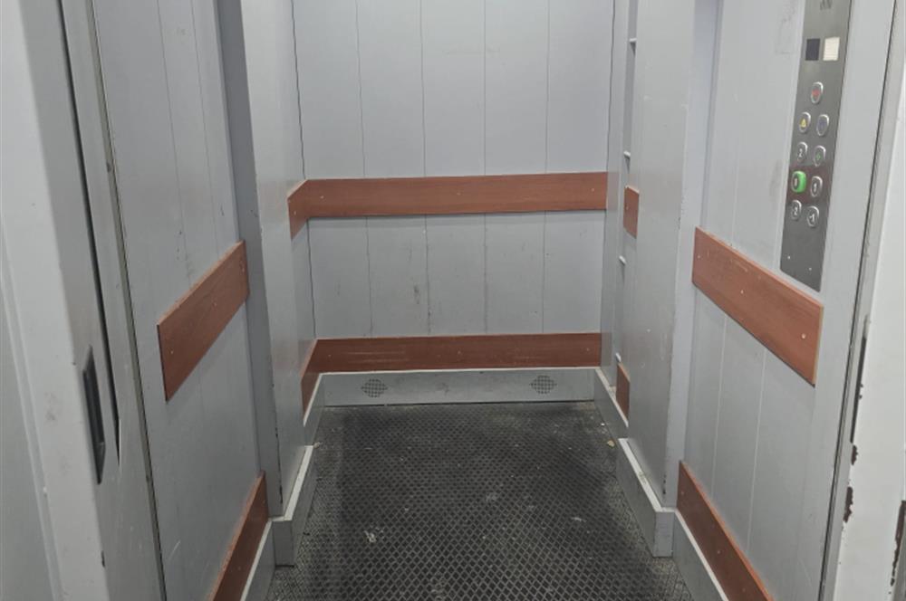 MERTER KESTANE SOKAKTA KİRALIK İMALATHANE DEPO