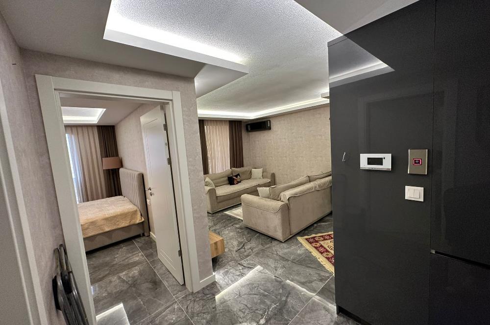 Sarımsaklı Merkezde Satılık, Lüx 1+1 Daire, Denize 300 mt