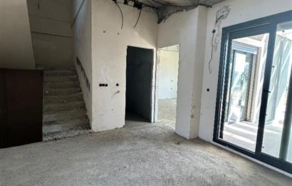 C21 LOCA'DAN KALAYCILAR'DA GENİŞ ARSA PAYLI VİLLA