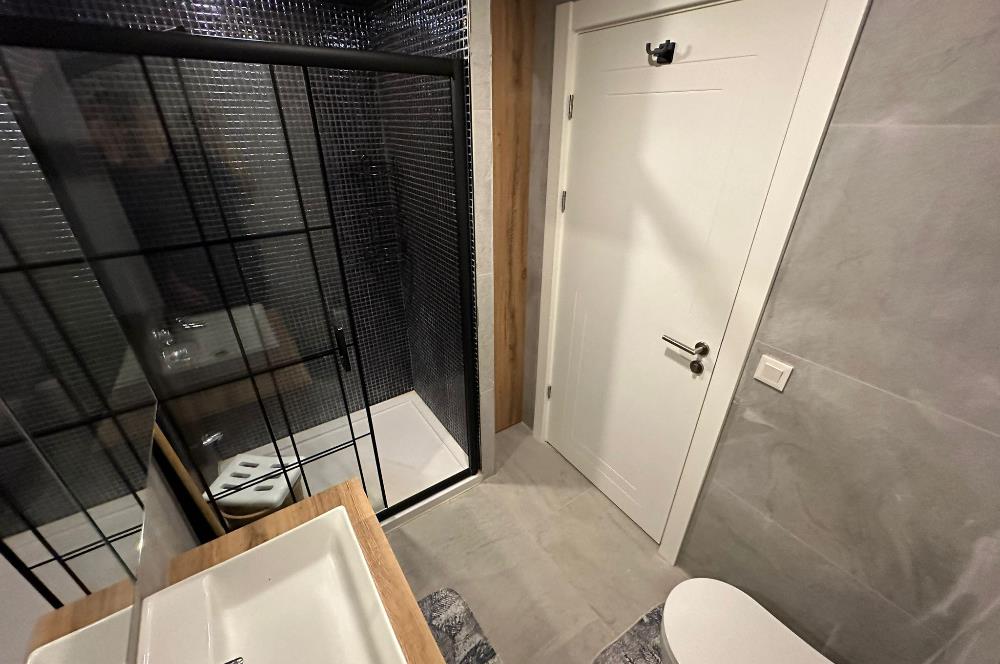 Sarımsaklı Merkezde Satılık, Lüx 1+1 Daire, Denize 300 mt