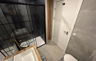 Sarımsaklı Merkezde Satılık, Lüx 1+1 Daire, Denize 300 mt