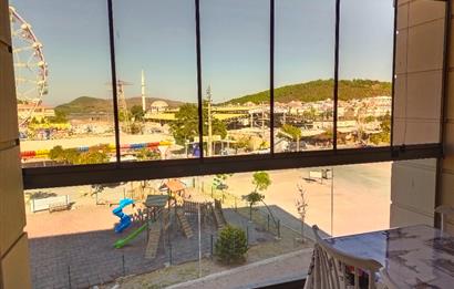 Sarımsaklı Merkezde Satılık, Lüx 1+1 Daire, Denize 300 mt