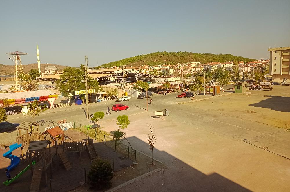 Sarımsaklı Merkezde Satılık, Lüx 1+1 Daire, Denize 300 mt