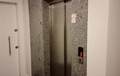 Sarımsaklı Merkezde Satılık, Lüx 1+1 Daire, Denize 300 mt