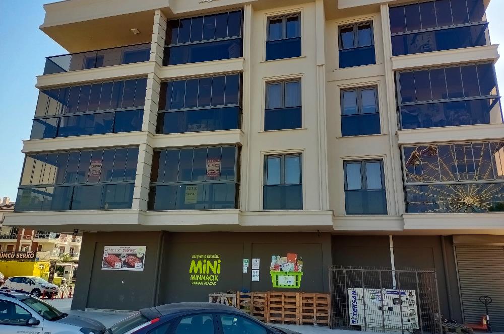 Sarımsaklı Merkezde Satılık, Lüx 1+1 Daire, Denize 300 mt