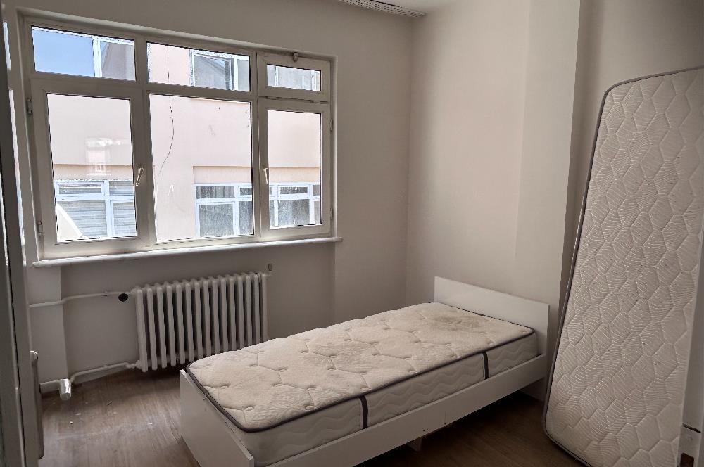 ŞİŞLİ BOMONTİ'DE 2+1 AYDINLIK DAİRE