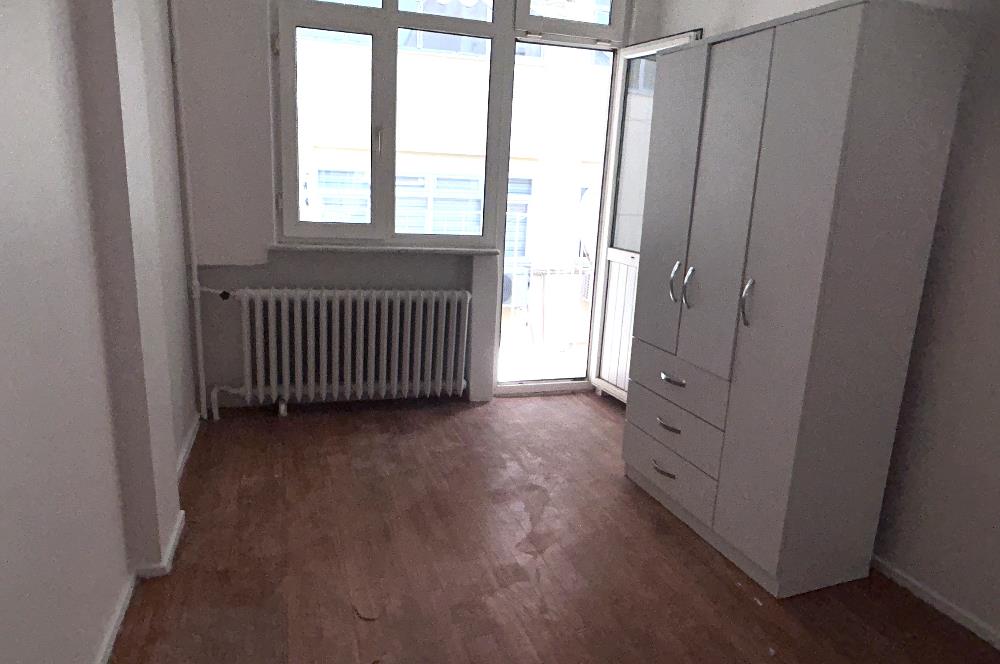 ŞİŞLİ BOMONTİ'DE 2+1 AYDINLIK DAİRE