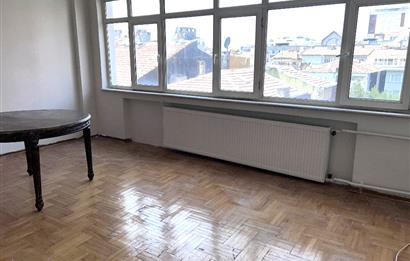 ŞİŞLİ BOMONTİ'DE 2+1 AYDINLIK DAİRE