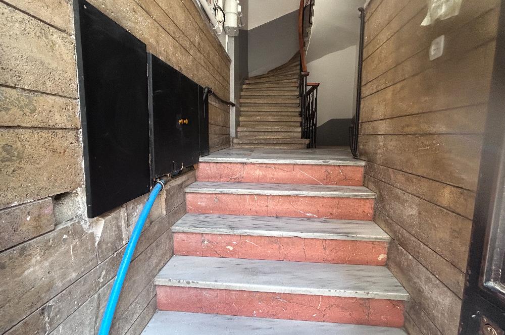 ŞİŞLİ BOMONTİ'DE 2+1 AYDINLIK DAİRE