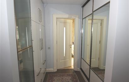 Zekeriyaköy Renaissance Palace da KİRALIK VİLLA