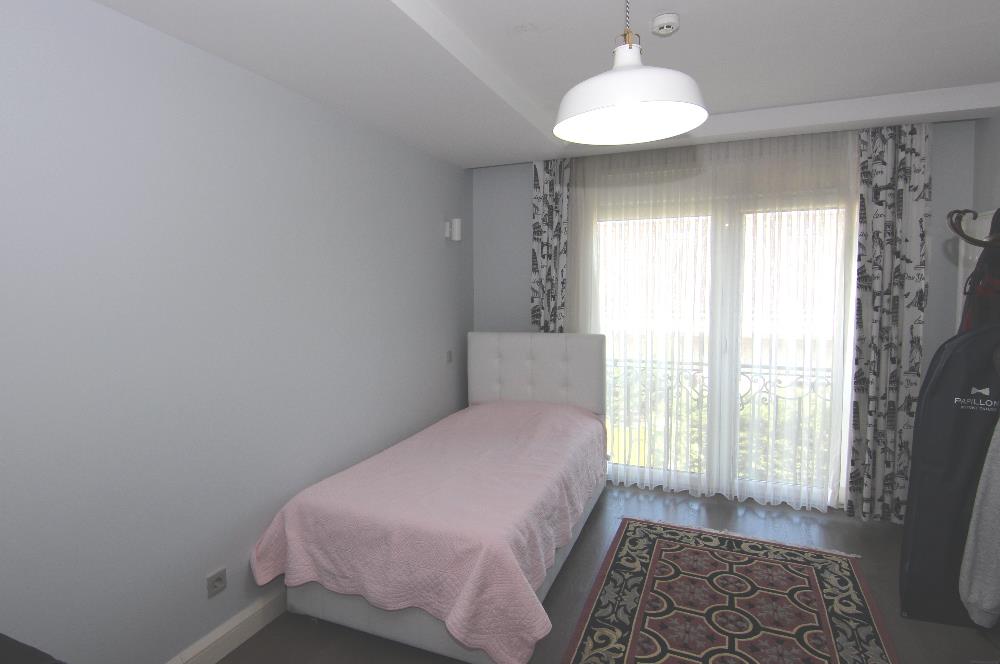 Zekeriyaköy Renaissance Palace da KİRALIK VİLLA