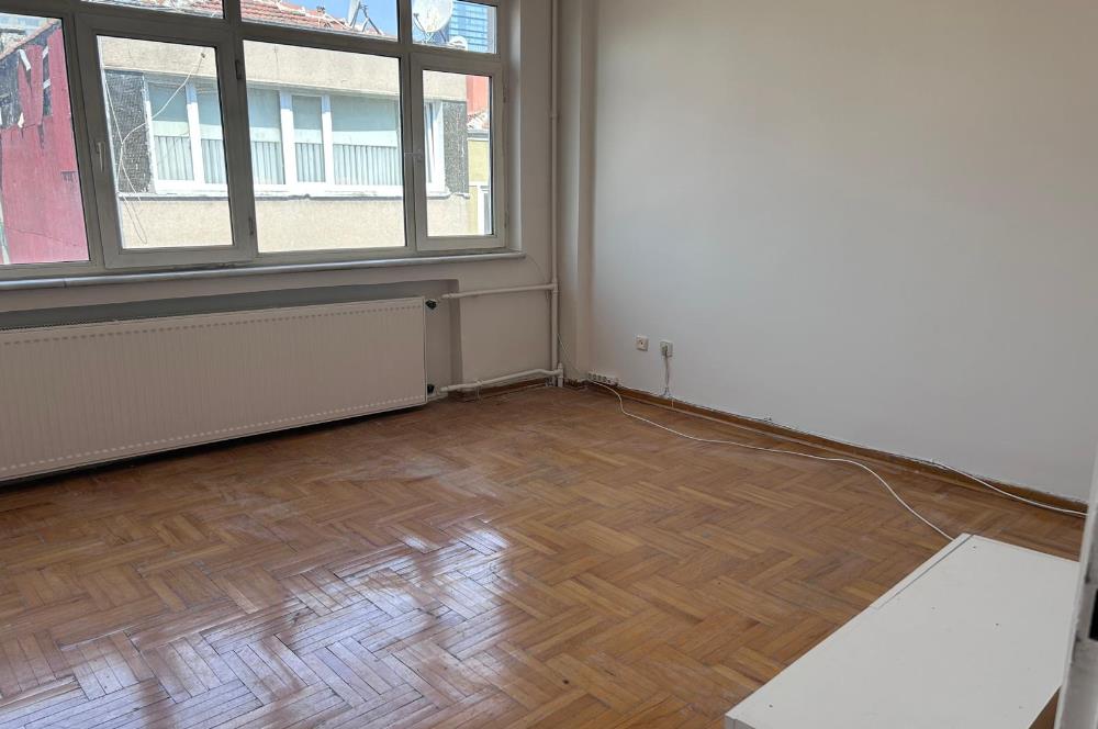 ŞİŞLİ BOMONTİ'DE 2+1 AYDINLIK DAİRE