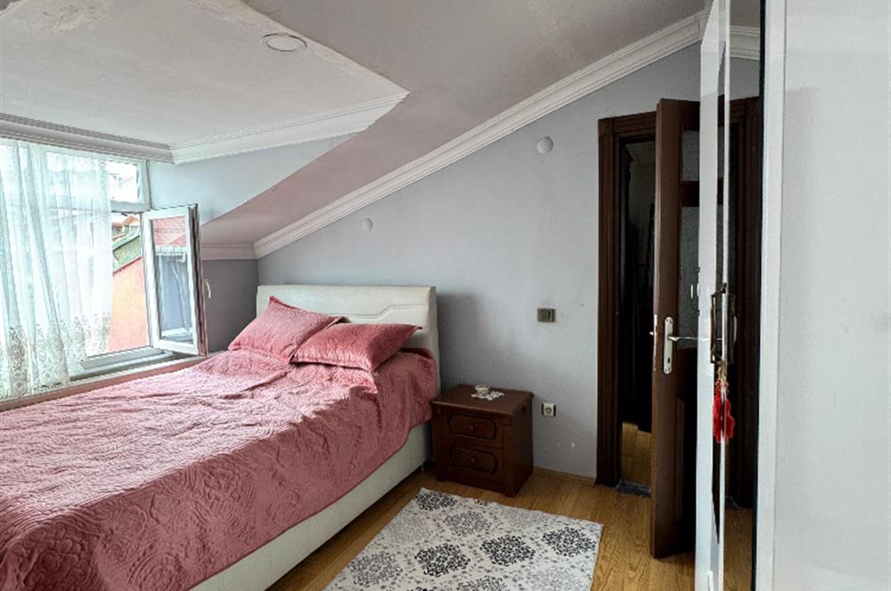 Century 21'den Şahincili Mahallesi'nde Çatı Katı 2+1 Daire.
