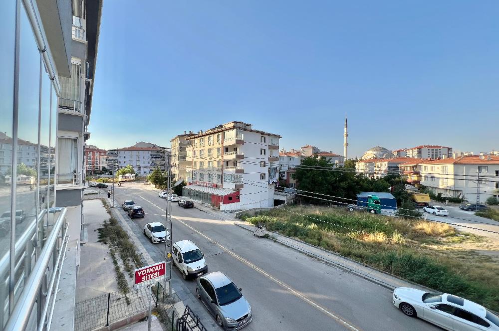 Mustafa Kemal Mah. Orhangazi Caddesi'nde Satılık 3+1 