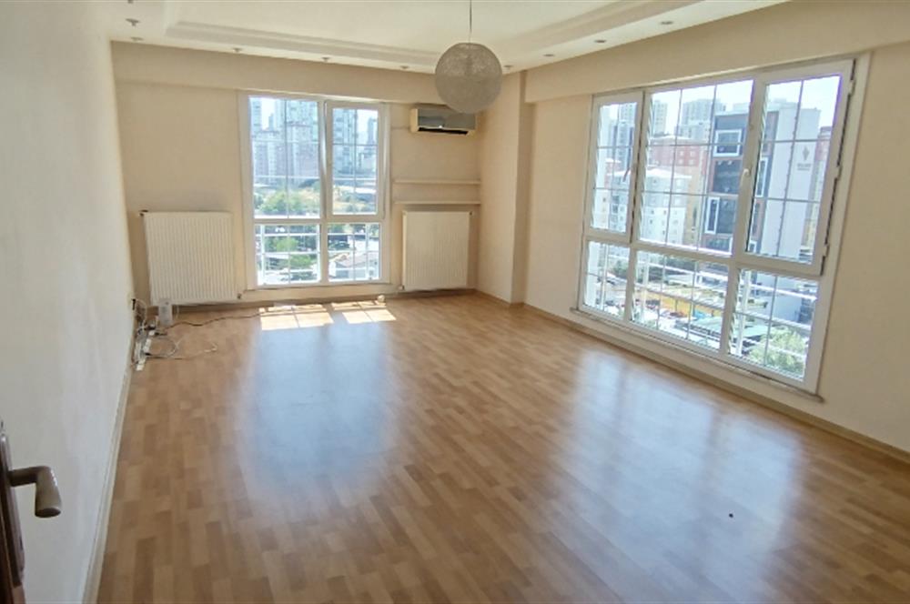 ŞERİFALİ TATLISU'DA KİRALIK EBEVEYN BANYOLU GENİŞ DAİRE