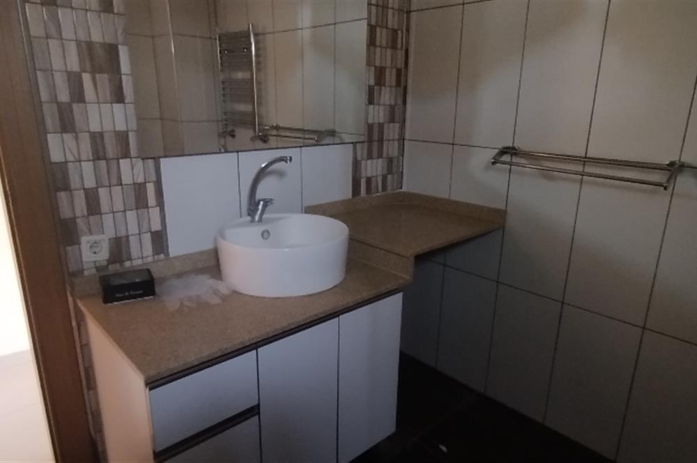 ŞERİFALİ TATLISU'DA KİRALIK EBEVEYN BANYOLU GENİŞ DAİRE