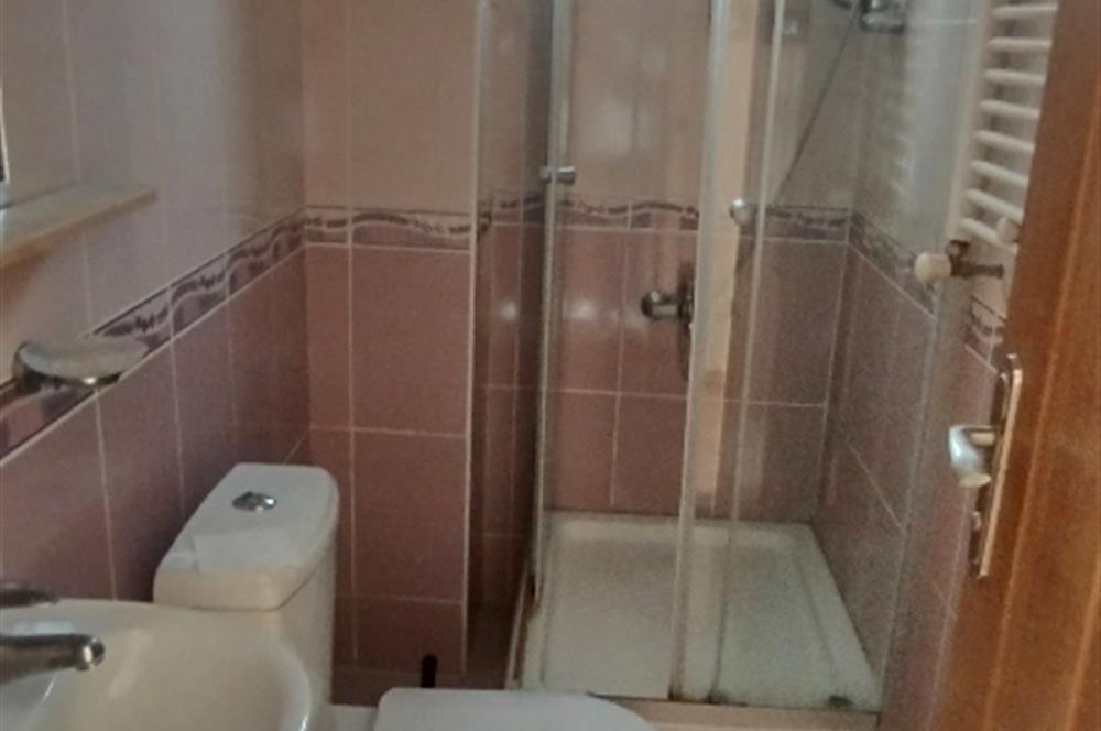 ŞERİFALİ TATLISU'DA KİRALIK EBEVEYN BANYOLU GENİŞ DAİRE