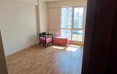 ŞERİFALİ TATLISU'DA KİRALIK EBEVEYN BANYOLU GENİŞ DAİRE