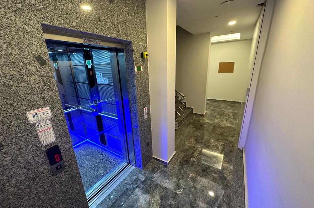 Sarımsaklı Merkezde Satılık, Lüx 1+1 Daire, Denize 300 mt