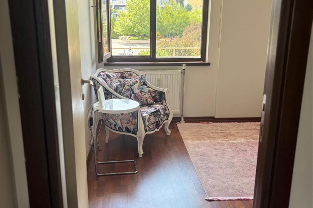 Park caddesi Elit Park Sitesinde 4+1 satilik daire
