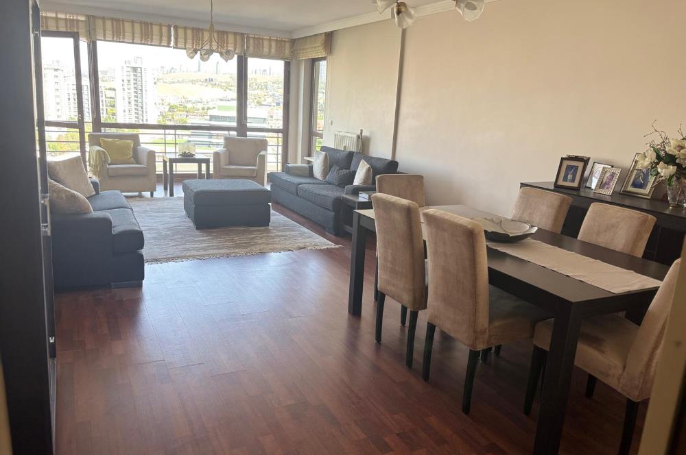Park caddesi Elit Park Sitesinde 4+1 satilik daire