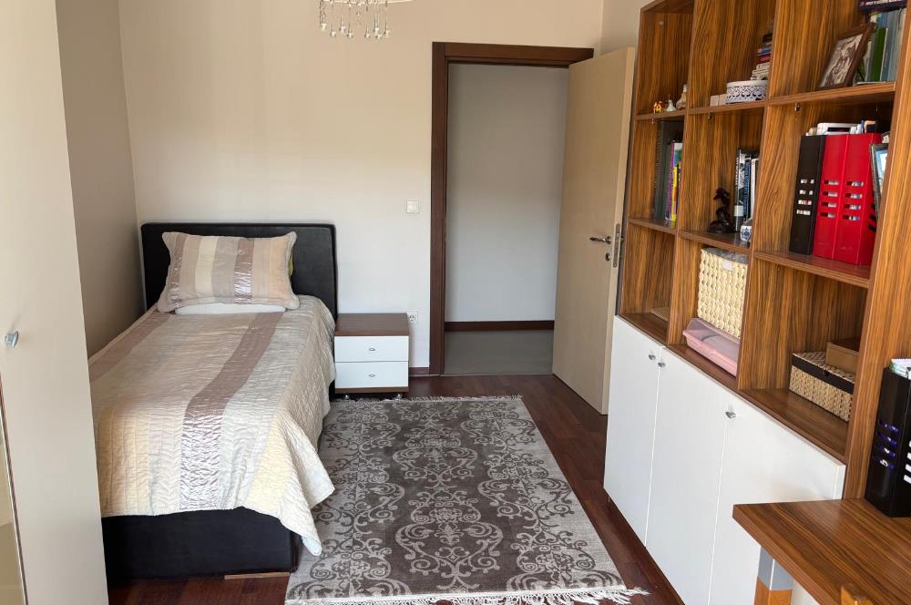 Park caddesi Elit Park Sitesinde 4+1 satilik daire