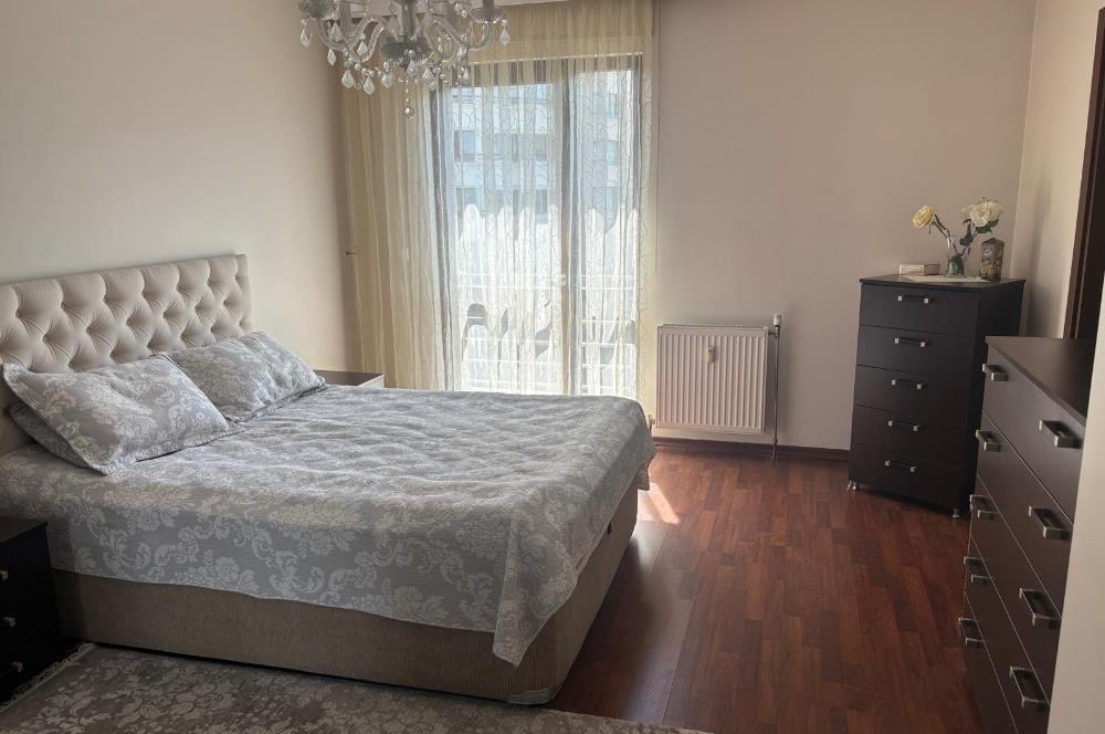 Park caddesi Elit Park Sitesinde 4+1 satilik daire